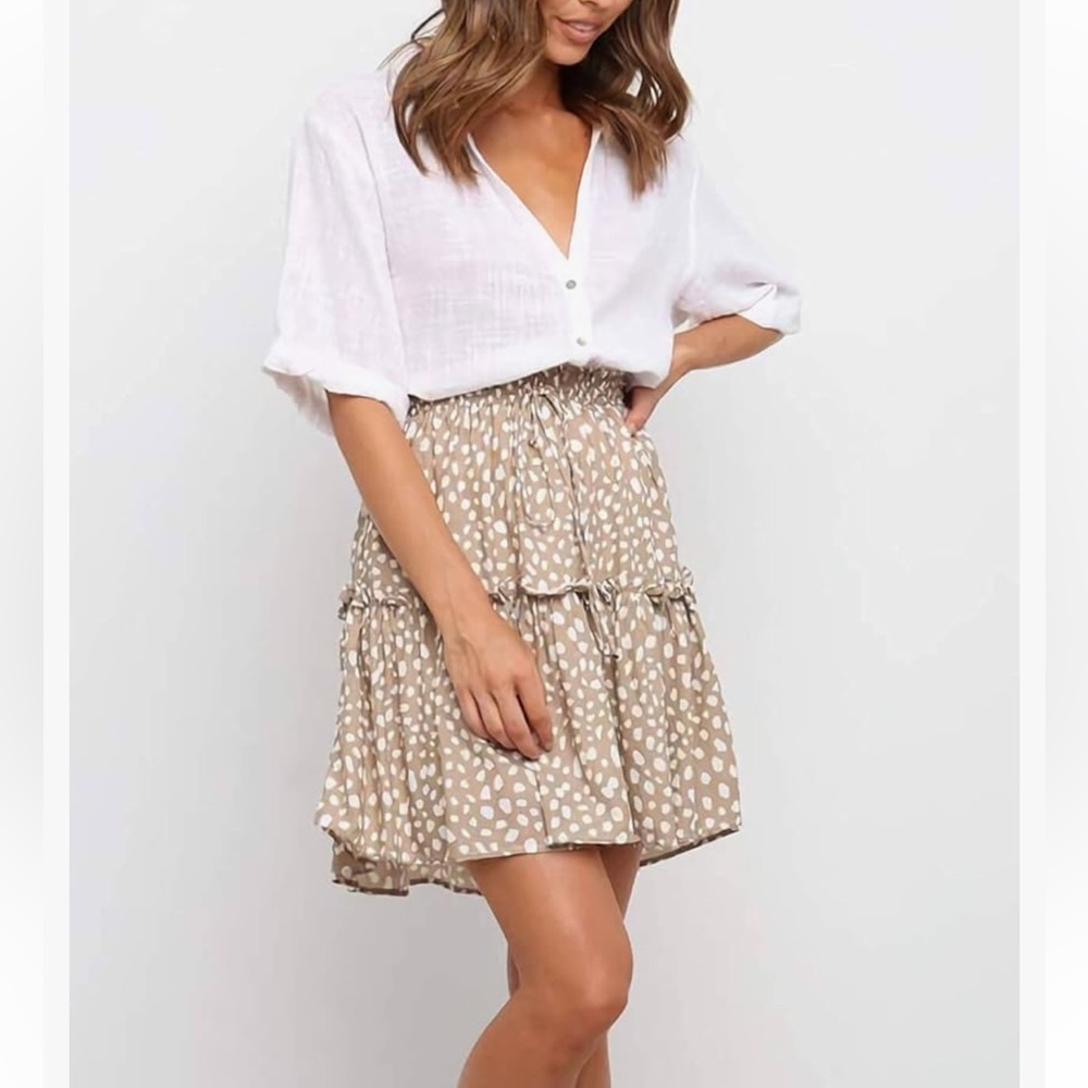 Alelly‎ Ruffle Polka Dot Tan Tiered Mini Skirt Size Medium Boho Chic Coquette